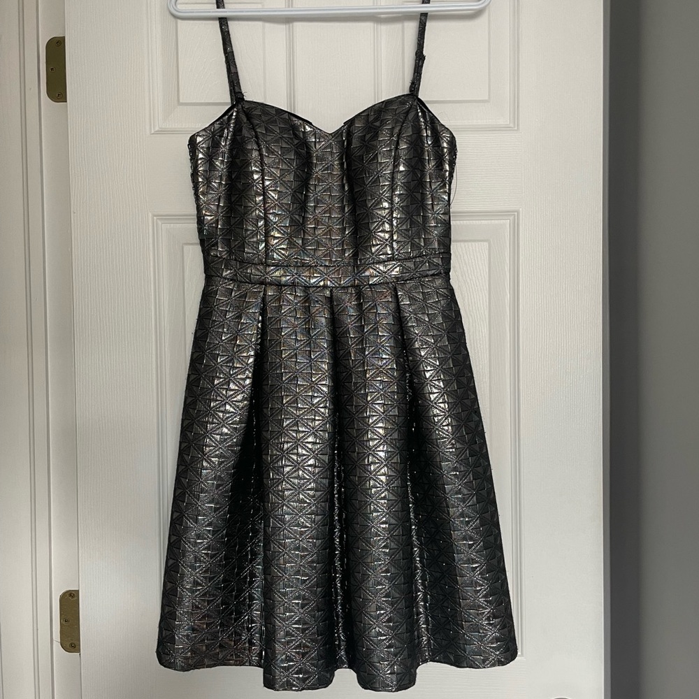 Size 0 guess dress.